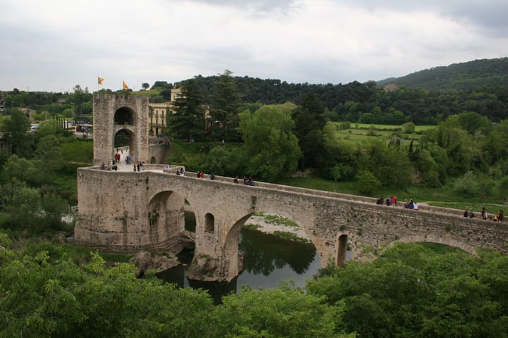BESALÚ: un viatge al cor medieval de Catalunya